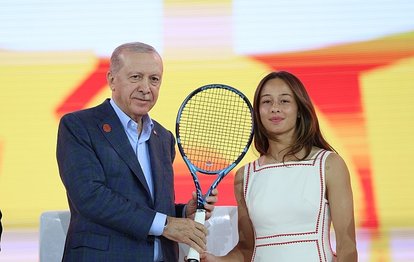 Zeynep Sönmez "en iyi dereceli" Türk tenisçi